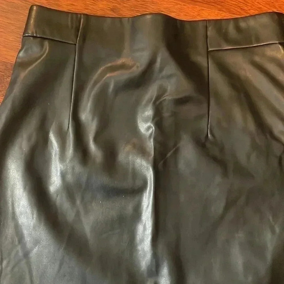 Dynamite faux leather mini skirt - Picture 2 of 5